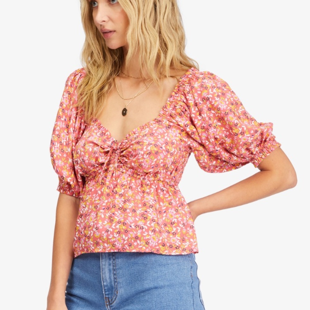 NWOT Billabong Beachy Babe Puff Sleeve Crop Top